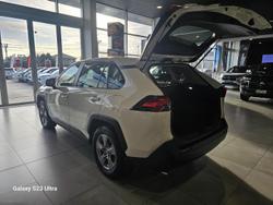 2023 Toyota
RAV4 GX