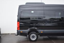 2024 Mercedes-Benz Sprinter 415 Transfer VS30 Jet Black