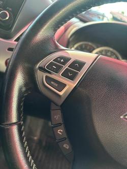2015 Mitsubishi
Triton GLX-R