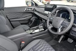 2025 Mitsubishi Outlander Exceed