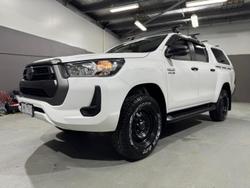 2022 Toyota
Hilux SR