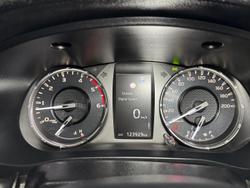 2022 Toyota
Hilux SR