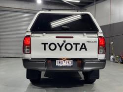 2022 Toyota
Hilux SR