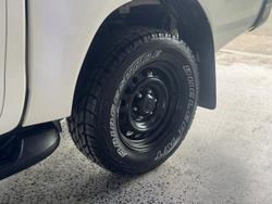 2022 Toyota
Hilux SR