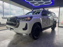 2022 Toyota
Hilux SR