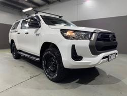 2022 Toyota
Hilux SR