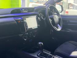 2022 Toyota
Hilux SR