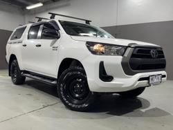 2022 Toyota
Hilux SR