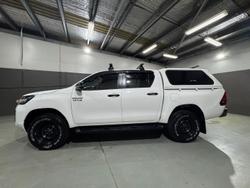 2022 Toyota
Hilux SR