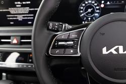 2025 Kia
                Seltos Sport