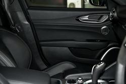 2022 Alfa Romeo Giulia Quadrifoglio