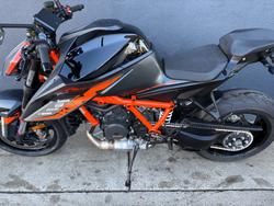 2020 Ktm 1290 SUPER DUKE R BLACK