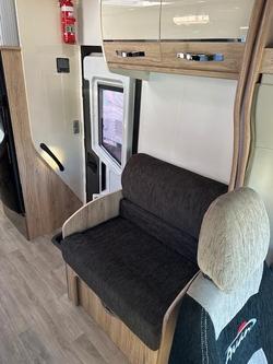 2020 Avan Ovation M7