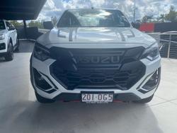 2025 Isuzu D-MAX BLADE