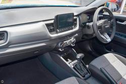 2025 Kia
                Stonic S