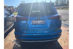 2017 Toyota
RAV4 GX
