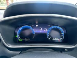 2024 Toyota
                Corolla Cross Atmos