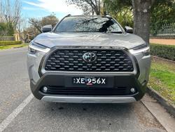 2024 Toyota
                Corolla Cross Atmos