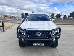 2021 Nissan
Navara ST
