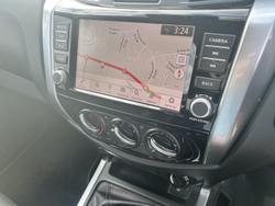 2021 Nissan
Navara ST