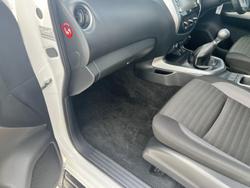 2021 Nissan
Navara ST