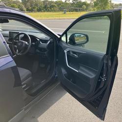 2021 Toyota
RAV4 GXL