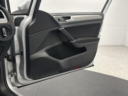 2015 Volkswagen
Golf 92TSI Comfortline