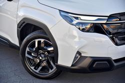 2025 Subaru Forester Touring S6 MY26 AWD Crystal White