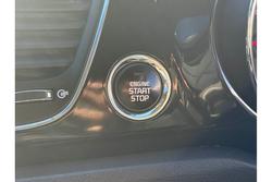 2015 Kia
                Carnival SLi
