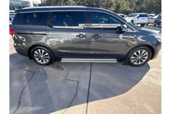 2015 Kia
                Carnival SLi
