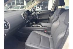 2024 Lexus
NX NX350h Luxury