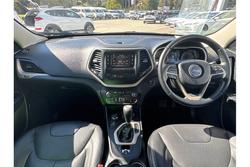 2016 Jeep
Cherokee Longitude