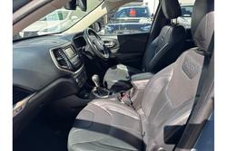 2016 Jeep
Cherokee Longitude