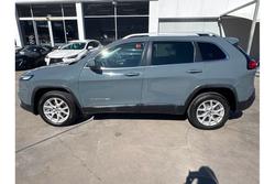 2016 Jeep
Cherokee Longitude