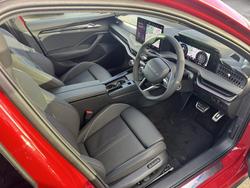 2025 SKODA Superb 195TSI Sportline