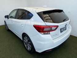 2021 Subaru
Impreza 2.0i-L