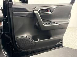 2021 Toyota
RAV4 Edge