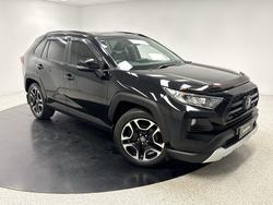 2021 Toyota
RAV4 Edge