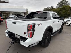2022 Isuzu
D-MAX X-TERRAIN