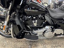 2018 Harley-Davidson Ultra Limited 107 (FLHTK) Touring Black