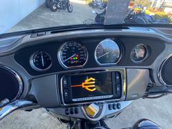 2015 HARLEY-DAVIDSON CVO LIMITED Maroon
