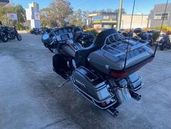 2015 HARLEY-DAVIDSON CVO LIMITED Maroon