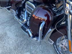 2015 HARLEY-DAVIDSON CVO LIMITED Maroon