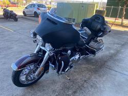 2015 HARLEY-DAVIDSON CVO LIMITED Maroon