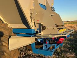 Gason
                Spreader 