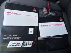 2024 Mitsubishi Outlander PHEV Exceed