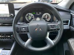 2024 Mitsubishi Outlander PHEV Exceed