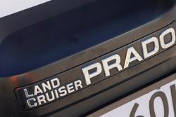 2019 Toyota
Landcruiser Prado GX