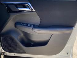 2021 Mitsubishi
Outlander LS