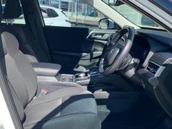 2021 Mitsubishi
Outlander LS